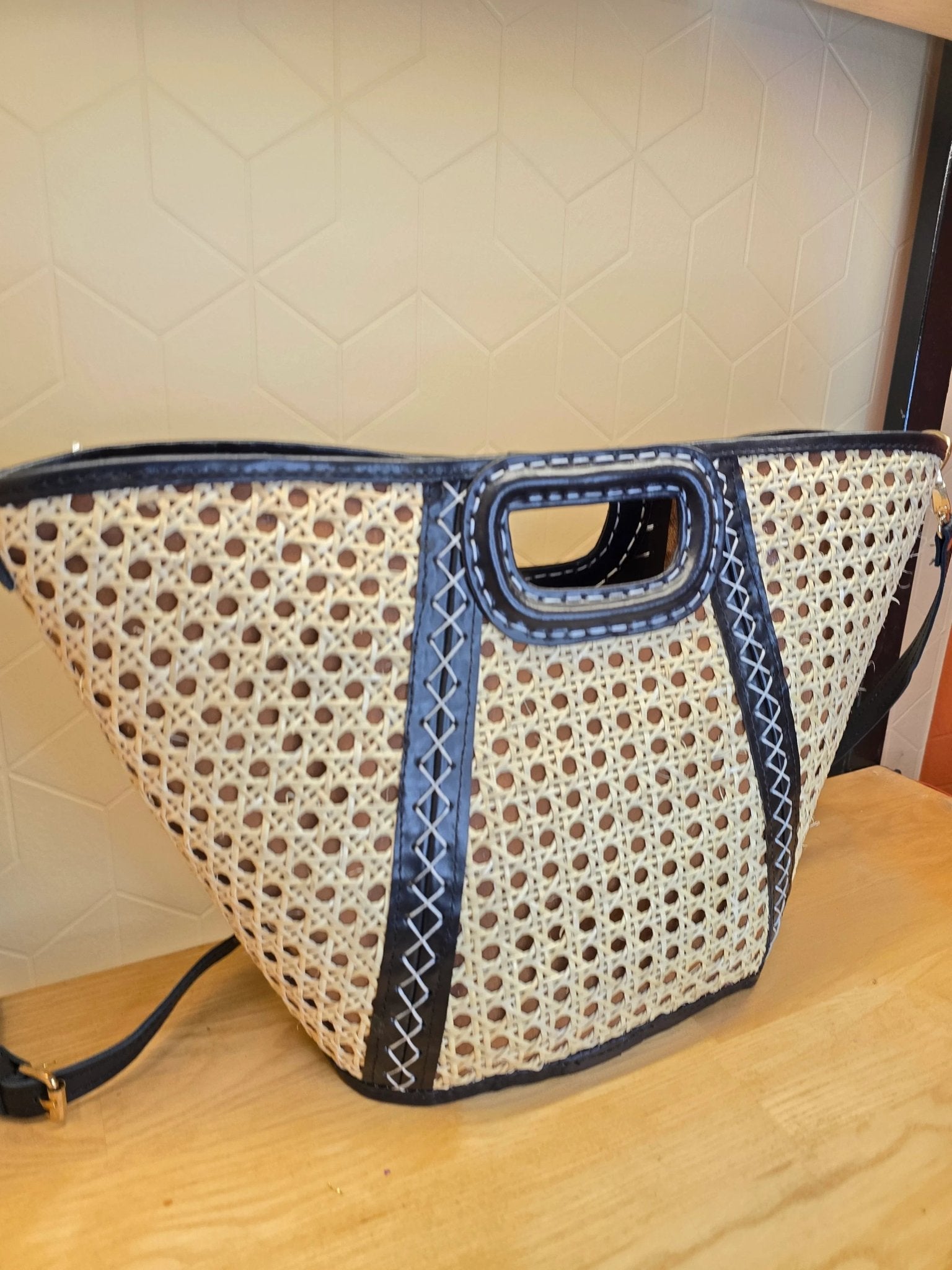 Panier en Cannage et cuir Noir - Ij Beldi