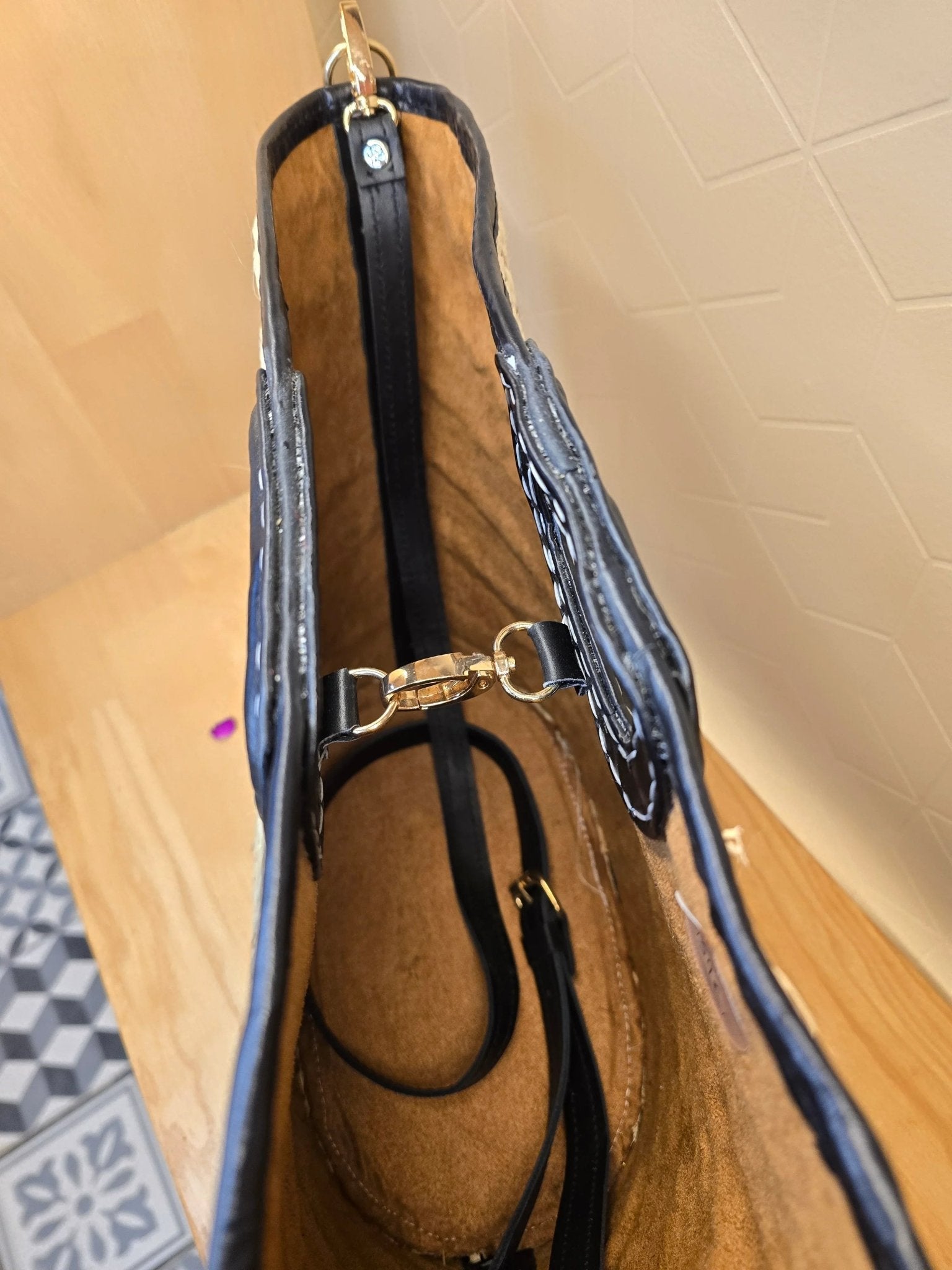 Sac Panier Chic en Osier et Cuir Noir - Ij Beldi